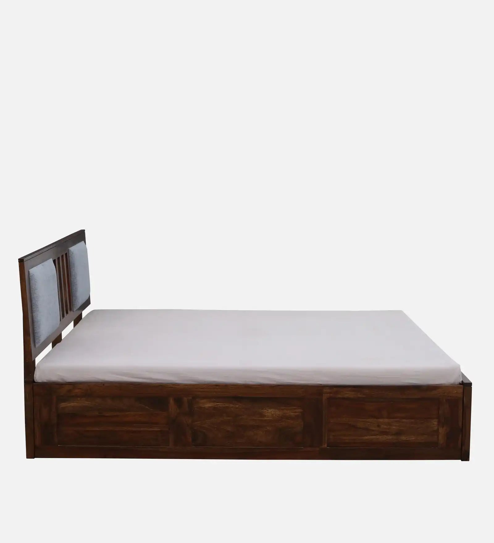 Mukund-Sheesham-Wood-Queen-Size-Beds-by-rajwada-b2b