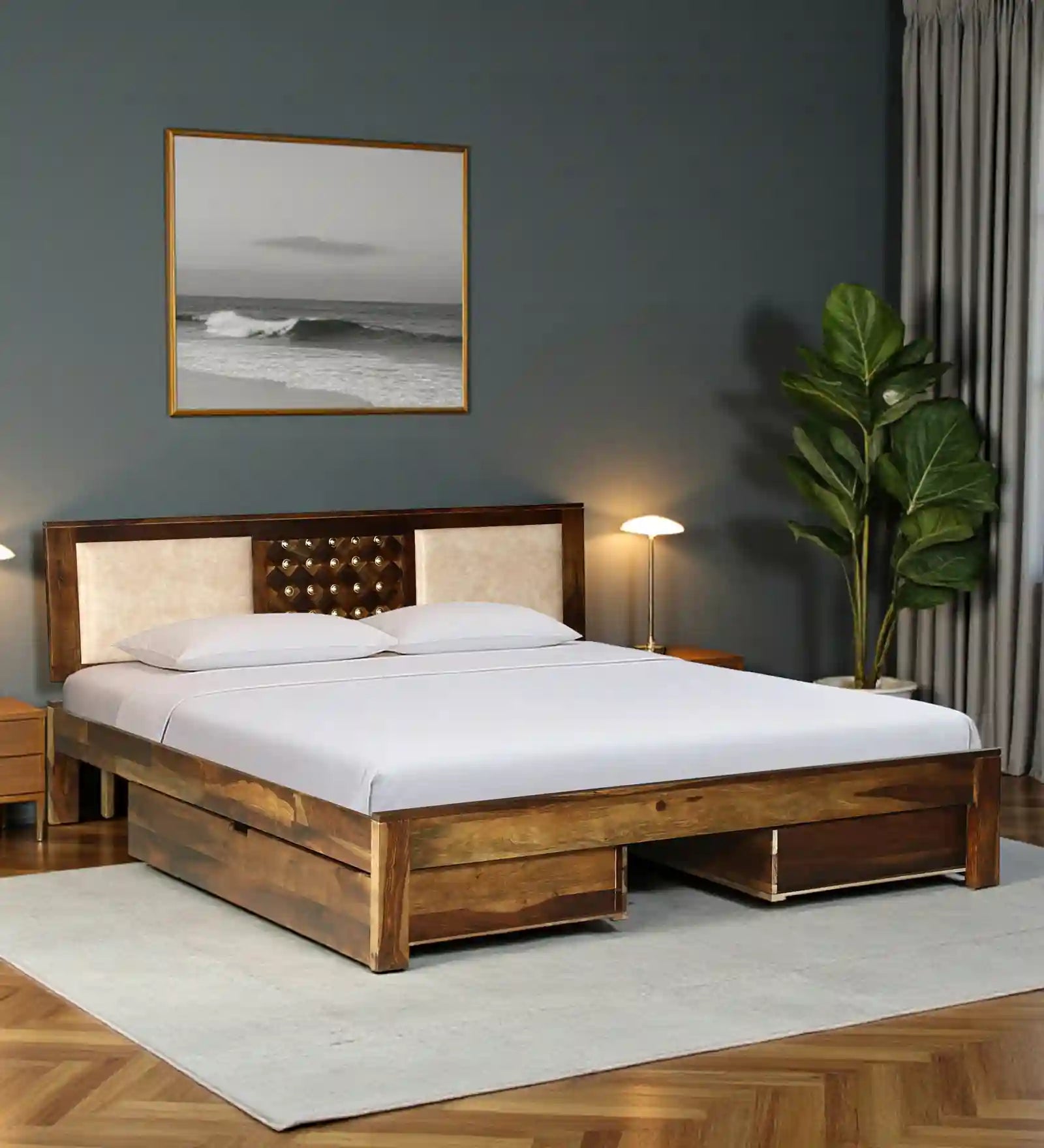 Bakhra Solid Sheesham Wood Queen Size Bed With Storage Drawers