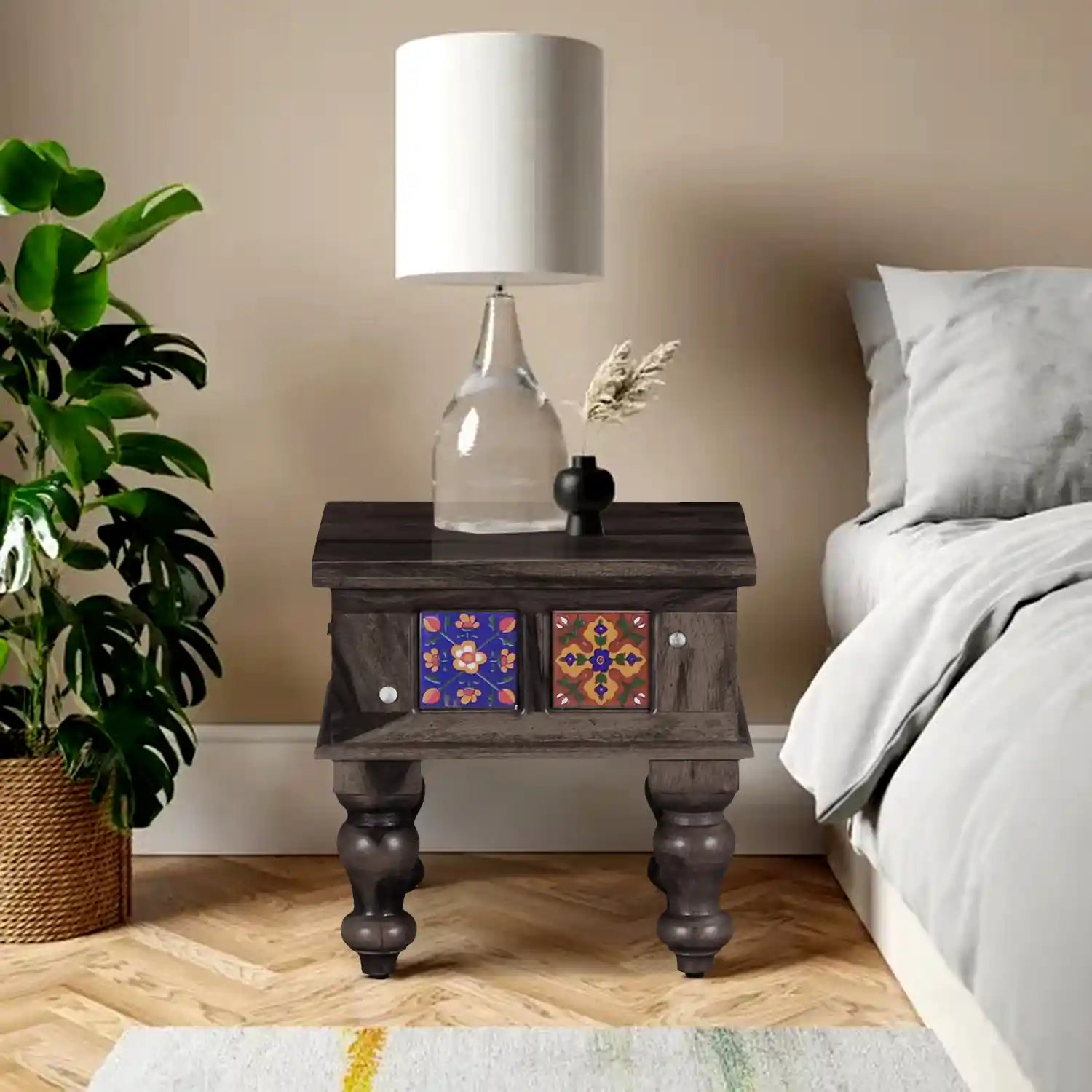 Modern sheesham bedside table Anamika wooden design India
